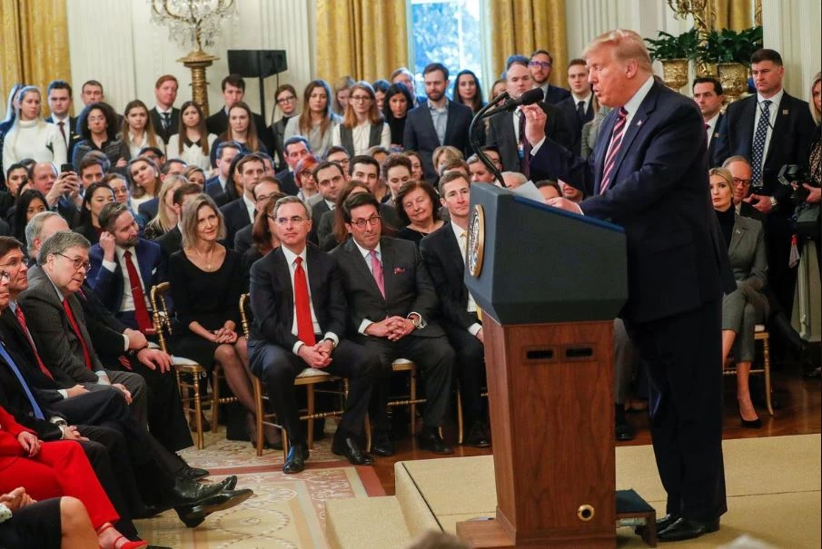 Trong hơn 1 giờ, ông Trump phát biểu không cần máy phóng chữ. Ảnh: REUTERS