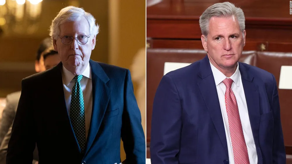 Lãnh đạo phe thiểu số Cộng hòa Thượng viện – thượng nghị sĩ Mitch McConnell (trái) và Lãnh đạo đảng Cộng hòa tại Hạ viện – hạ nghị sĩ Kevin McCarthy. Ảnh: CNN