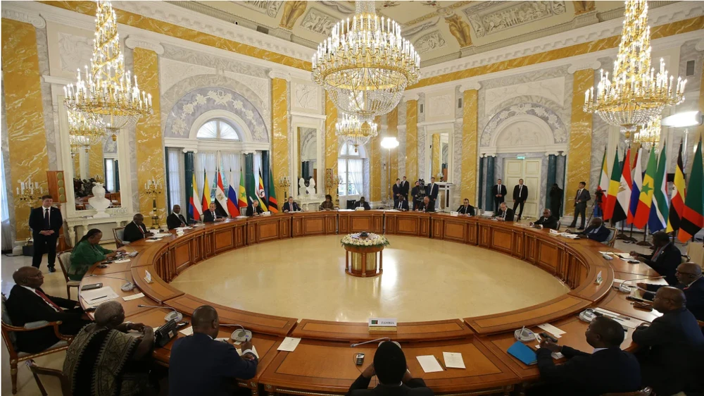 Toàn cảnh buổi tiếp của Tổng thống Nga Vladimir Putin và các lãnh đạo châu Phi tại St. Petersburg (Nga) ngày 17-6. Ảnh: GETTY IMAGES