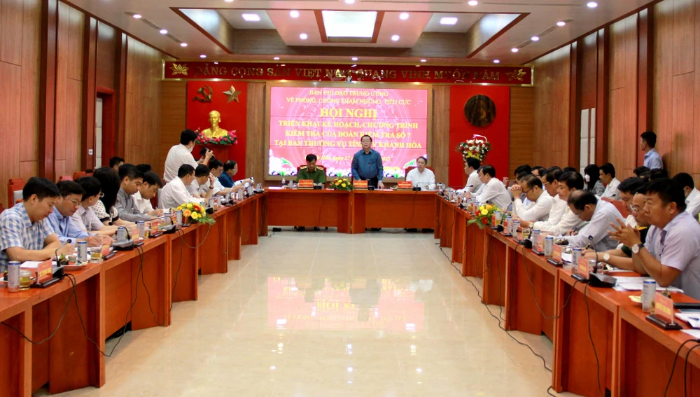 Đoàn kiểm tra số 7 Ban Chỉ đạo Trung ương về phòng, chống tham nhũng, tiêu cực triển khai kế hoạch kiểm tra tại Ban Thường vụ Tỉnh ủy Khánh Hòa. Ảnh: PS.