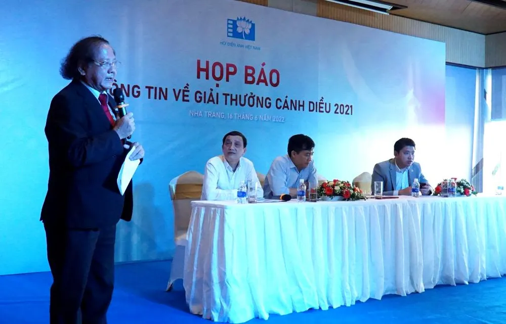 Ban tổ chức giải thưởng Cánh diều năm 2021. Ảnh: HH.