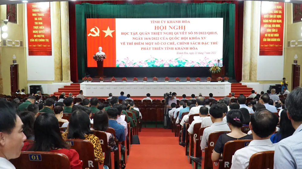 Khánh Hòa chấn chỉnh việc cử người đi họp thay (ảnh minh họa). Ảnh: HH. Khánh Hòa chấn chỉnh việc cử người đi họp thay (ảnh minh họa). Ảnh: HH.