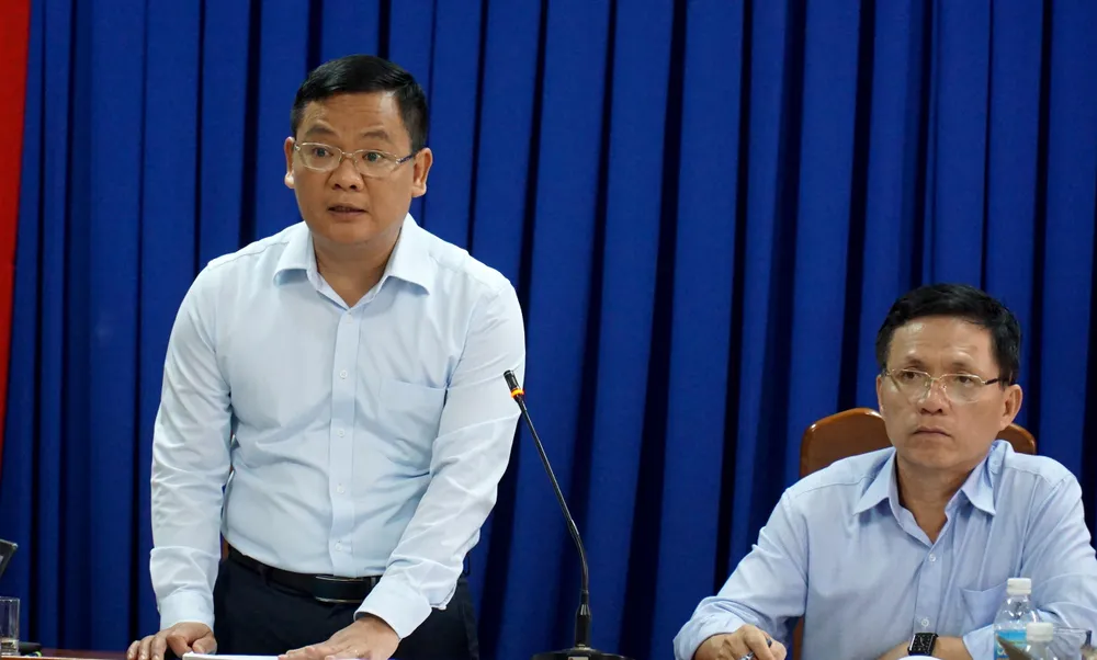 Ông Vương Ánh Dương đề nghị nhanh chóng xác định nguồn lây vi khuẩn Salmonella. Ảnh: HH. Ông Vương Ánh Dương đề nghị nhanh chóng xác định nguồn lây vi khuẩn Salmonella. Ảnh: HH.