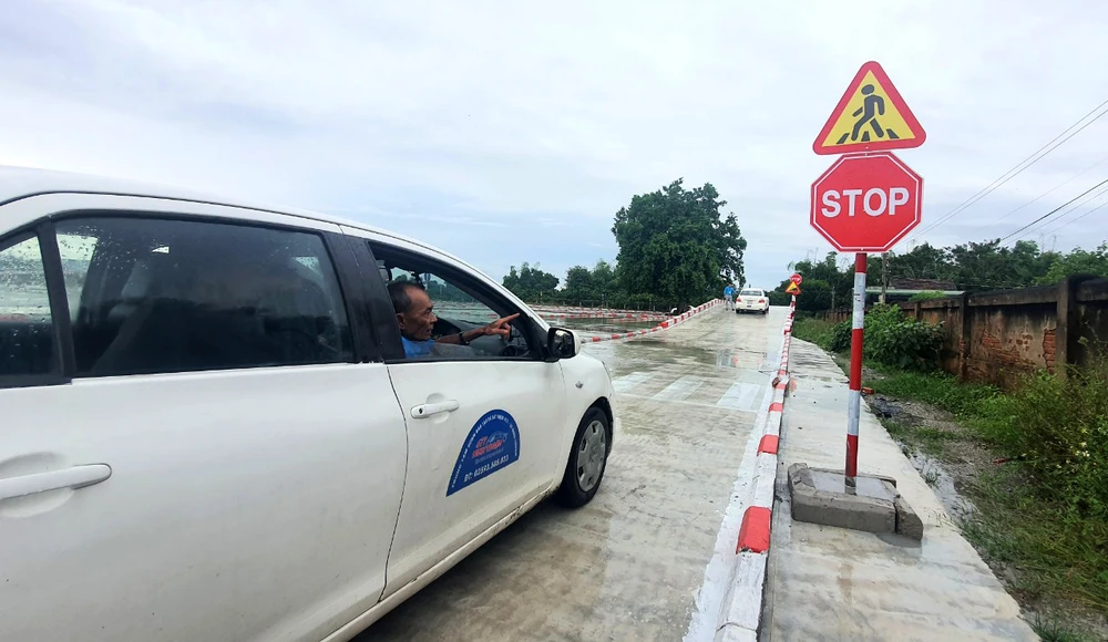 TT 677-3T cho rằng việc bị đình chỉ tuyển sinh hai tháng là không đúng. Ảnh: HH.