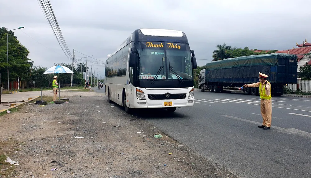 An toàn giao thông dịp tết ở Khánh Hòa giảm cả ba tiêu chí. Ảnh: LT.