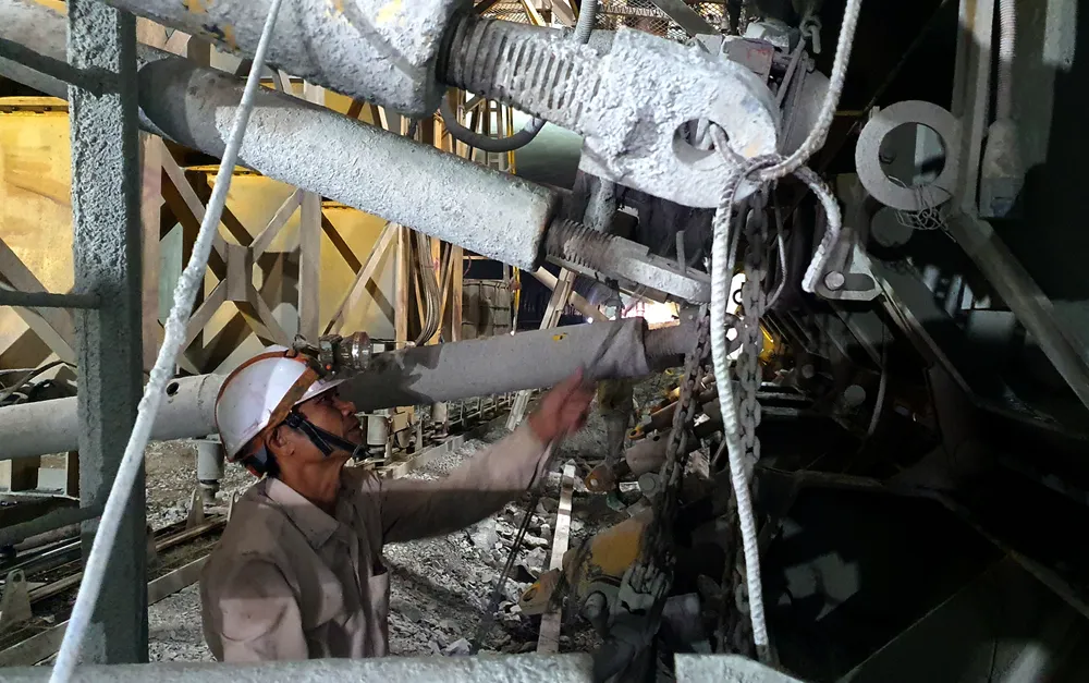 1.000 người ngày đêm hoàn thiện cao tốc Nha Trang - Cam Lâm