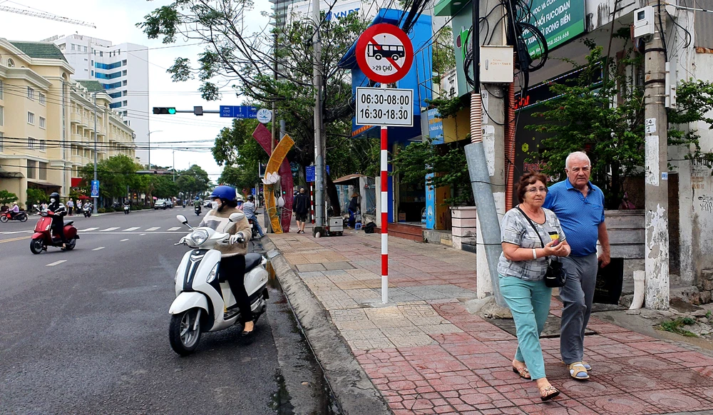 Doanh nghiệp du lịch cho rằng việc cấm này đang gây khó cho doanh nghiệp. Ảnh: HH