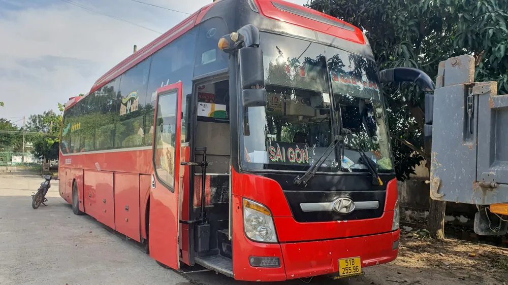 Xe khách giường nằm đang bị tạm giữ. Ảnh: HH Xe khách giường nằm đang bị tạm giữ. Ảnh: HH