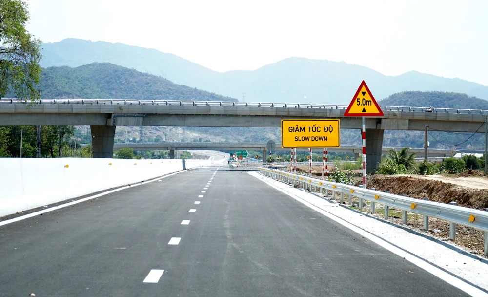 Cao tốc đoạn Nha Trang - Cam Lâm là dự án PPP đầu tiên được khánh thành. Ảnh: H.H