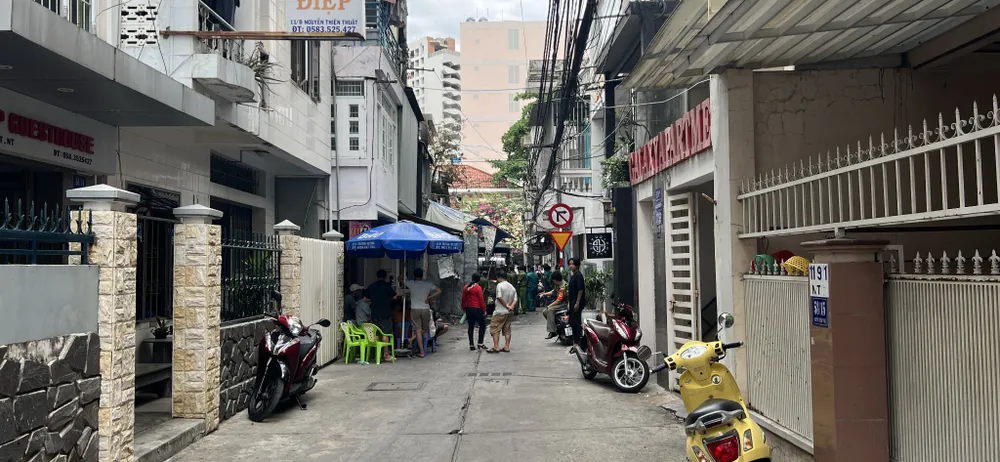 Vụ cháy xảy ra trong hẻm đường Nguyễn Thiện Thuật, TP Nha Trang. Ảnh: T.V Vụ cháy xảy ra trong hẻm đường Nguyễn Thiện Thuật, TP Nha Trang. Ảnh: T.V