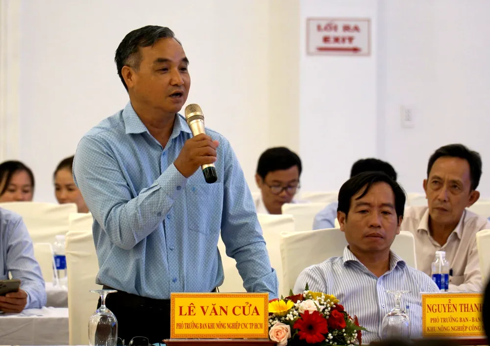 Ông Lê Văn Cửa chia sẻ tại hội nghị. Ảnh: H.H Ông Lê Văn Cửa chia sẻ tại hội nghị. Ảnh: H.H