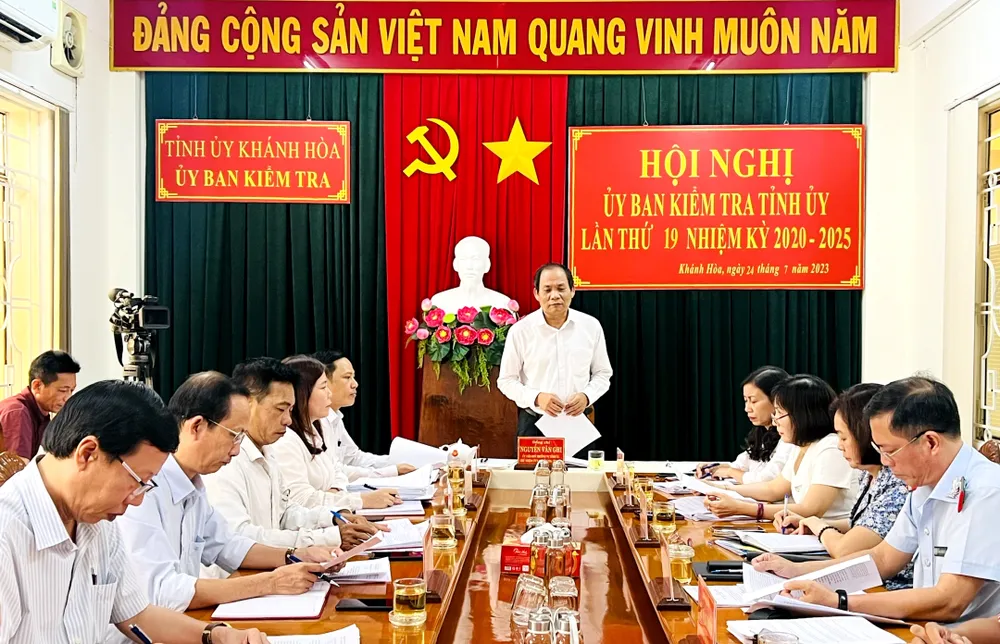 UBKT Tỉnh ủy thông qua thi hành kỷ luật ông Nguyễn Vĩnh Thạnh. Ảnh: X.T