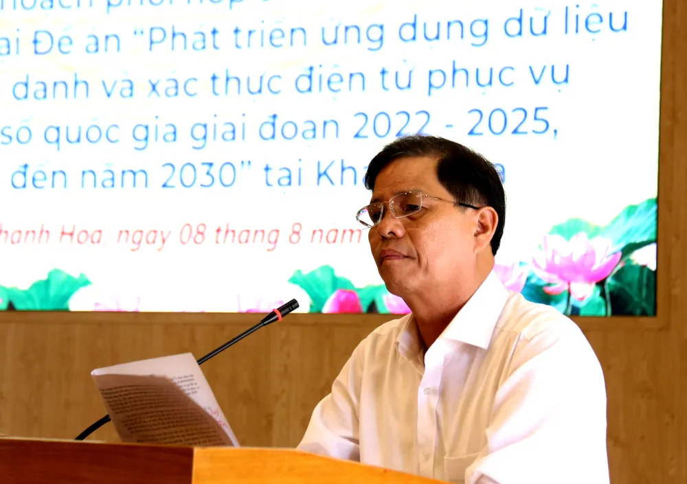 Ông Nguyễn Tấn Tuân, Chủ tịch UBND tỉnh Khánh Hòa, đề nghị Tổ Công tác Đề án 06 Chính phủ hỗ trợ tỉnh triển khai các mô hình. Ảnh: C.T Ông Nguyễn Tấn Tuân, Chủ tịch UBND tỉnh Khánh Hòa, đề nghị Tổ Công tác Đề án 06 Chính phủ hỗ trợ tỉnh triển khai các mô hình. Ảnh: C.T