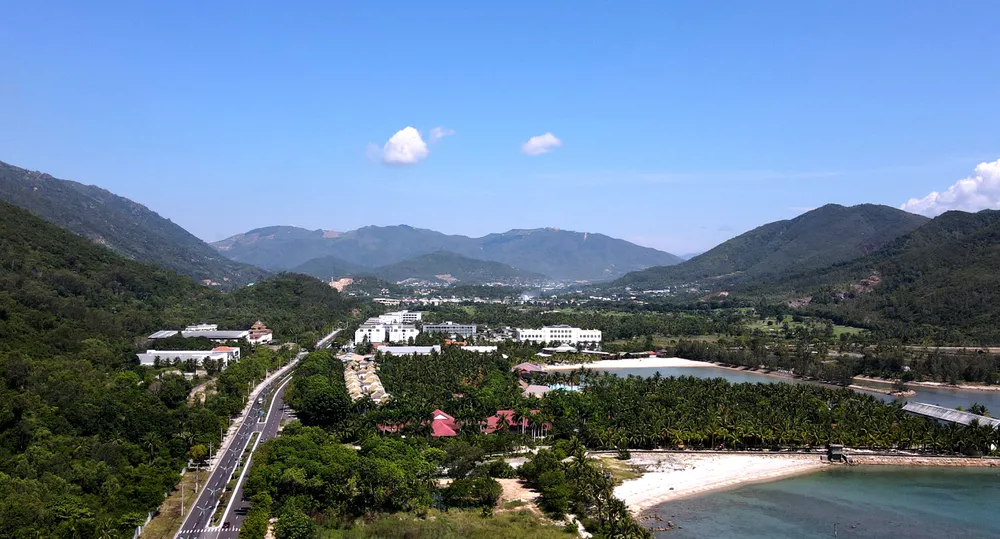 18thửa đất tại dự án khu du lịch và giải trí Sông Lô được mang ra bán đấu giá để thu hồi nợ. Ảnh: H.H