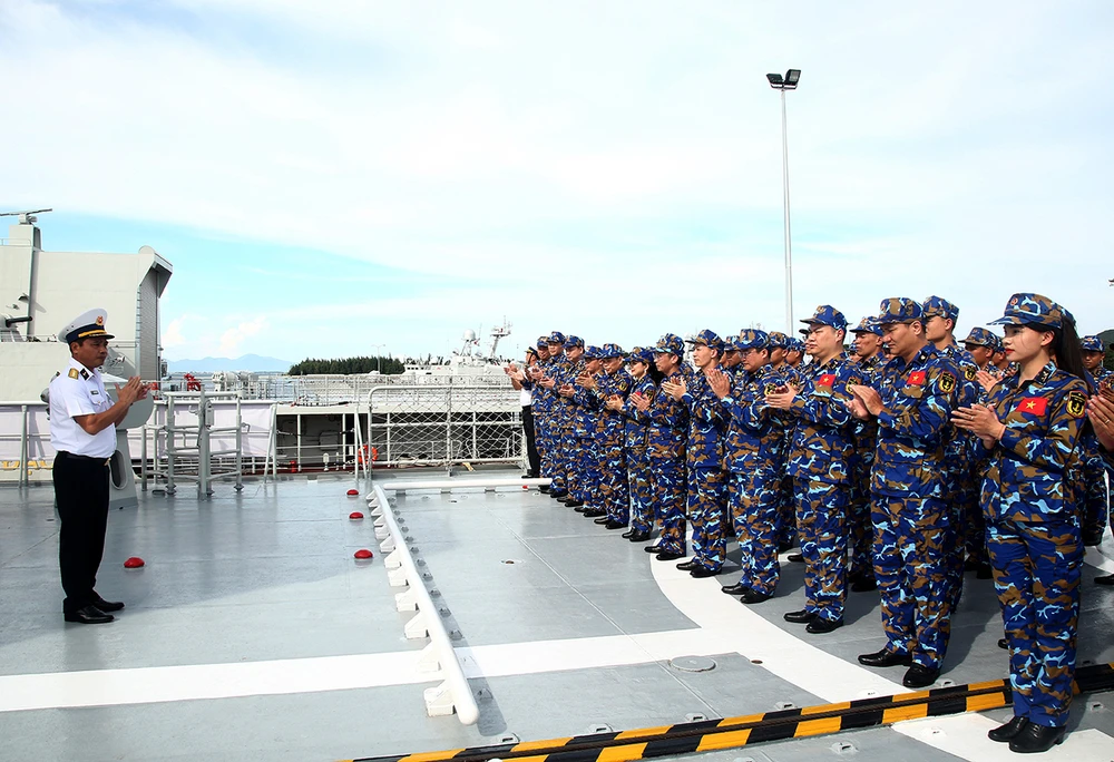 tàu 016-quang trung 1.jpg