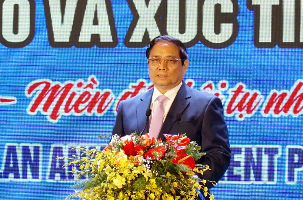 Thủ tướng Phạm Minh Chính phát biểu chỉ đạo tại hội nghị. Ảnh: H.H ninh thuận 1.jpg