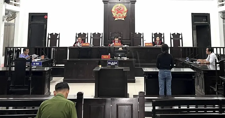 Phiên tòa phúc thẩm không có bị cáo Nguyễn Văn Thiên do bị bệnh. Ảnh: H.H người bị bệnh tâm thần.jpg