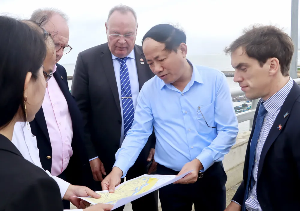 điện gió ngoài khơi 1.JPG