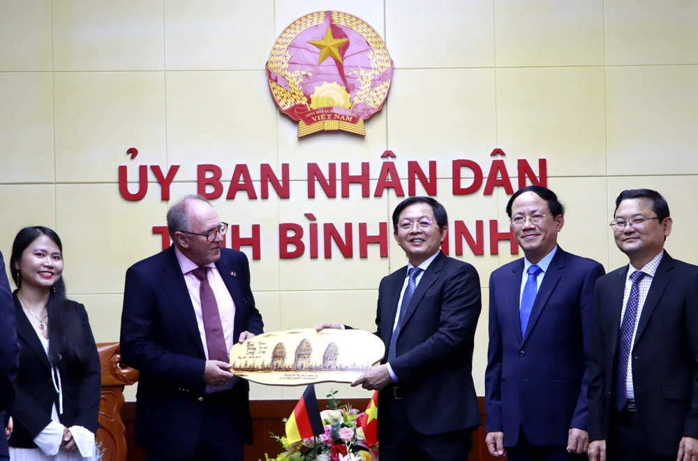 điện gió ngoài khơi 4.JPG