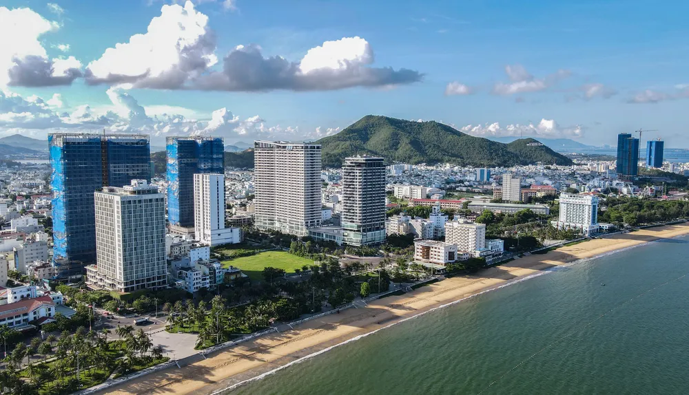 Nhiều chương trình kích cầu thu hút khách đến với Bình Định vào dịp cuối năm. tp-quy-nhon-7090.jpg