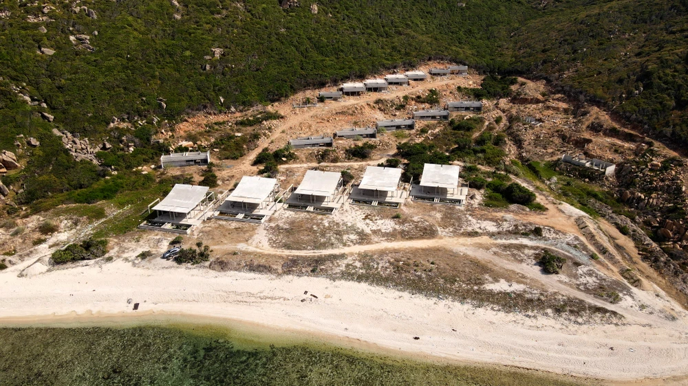 khu du lịch rocko bay resort 1.jpg