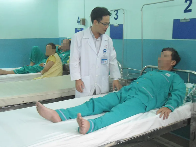 Chân bỗng ngắn đi 2cm do trật khớp háng lâu năm ảnh 1