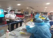 Dịch COVID-19: Ngày 23-4, ba ca bệnh nặng có tiến triển tốt ảnh 2 TP.HCM ngưng lấy mẫu sàng lọc COVID-19 tại sân bay, nhà ga