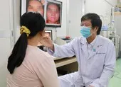 Cắt bỏ 1 phần gan cứu bé 14 ngày tuổi có khối u máu lớn ảnh 2 3 người cùng nhà mắc bệnh lý rất hiếm gặp