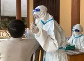 Tối 14-11 thêm 8.163 ca mắc, tăng cao ở An Giang, Bình Thuận và Đắc Lắc ảnh 1 Người xét nghiệm COVID-19 dương tính ở TP.HCM cần làm gì?