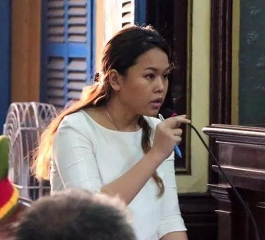 Bà Bích tại phiên toà sáng nay