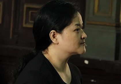 Một phụ nữ nước ngoài vận chuyển cocaine thoát án tử ảnh 1 Một phụ nữ nước ngoài vận chuyển cocaine thoát án tử ảnh 1