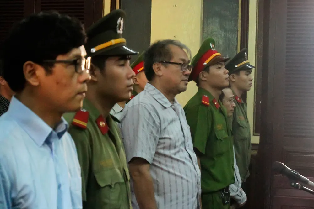 Các bị cáo tại phiên xử