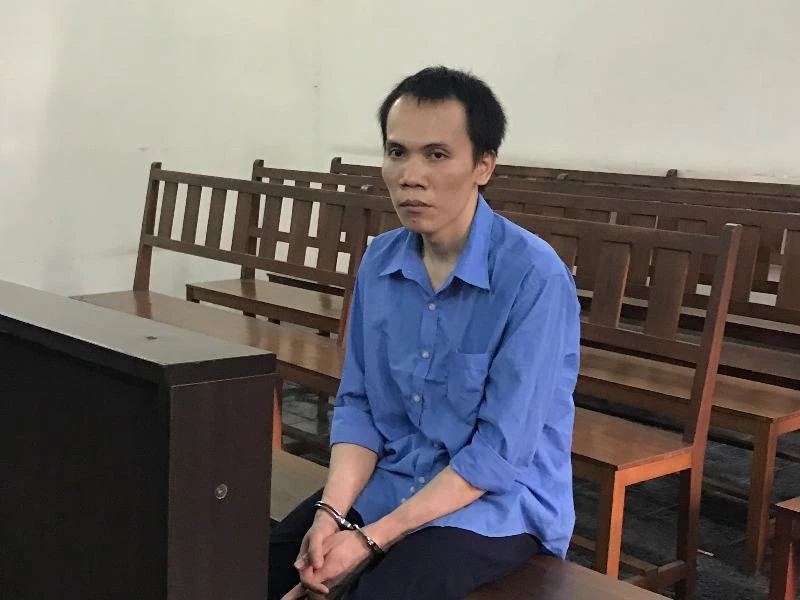 Bị cáo Hậu trong lúc toà nghị án