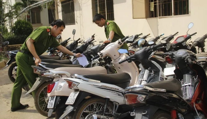 Ngủ say trước khi bạn chung phòng về và cái kết... ảnh 1