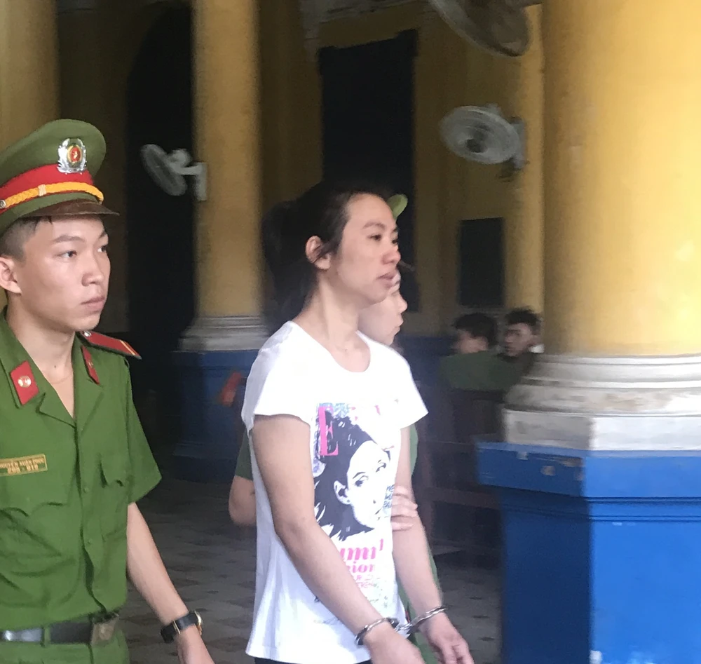 Nhắm mắt làm liều, nữ du khách Thái Lan lãnh án tử ảnh 1