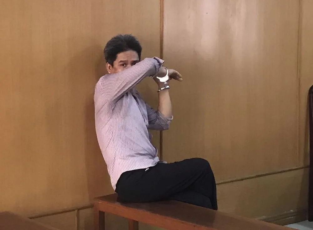 Làm kiểm soát hành lý tại sân bay có 'giá' 400 triệu ảnh 1