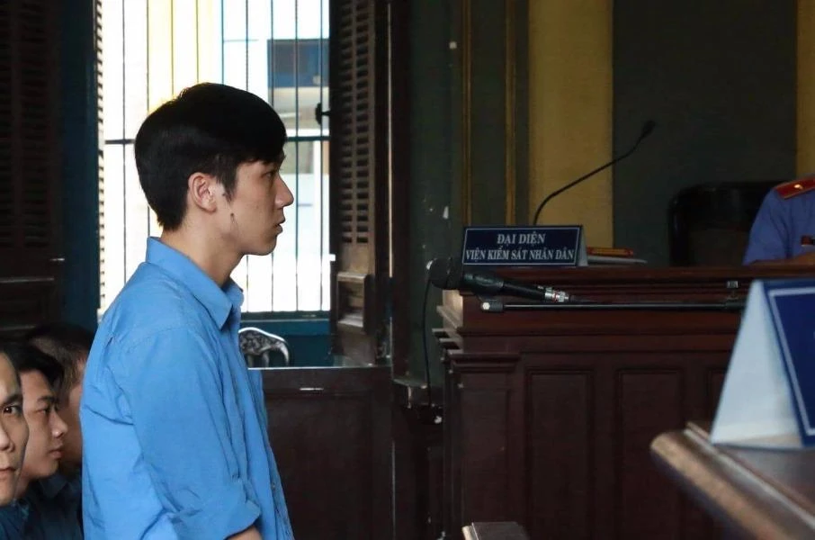 sinh vien danh chet ban