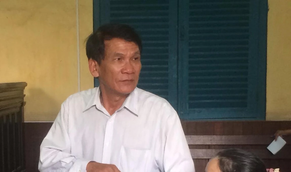 giam-doc-ra-tu-keu-oan