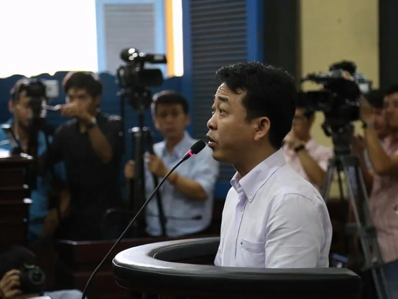 VN Pharma: Bị cáo căng thẳng với câu hỏi của thẩm phán ảnh 3