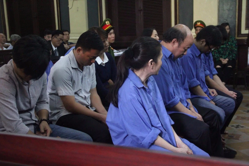 Nữ giám đốc ngân hàng chiếm 2.660 lượng vàng mua nhà