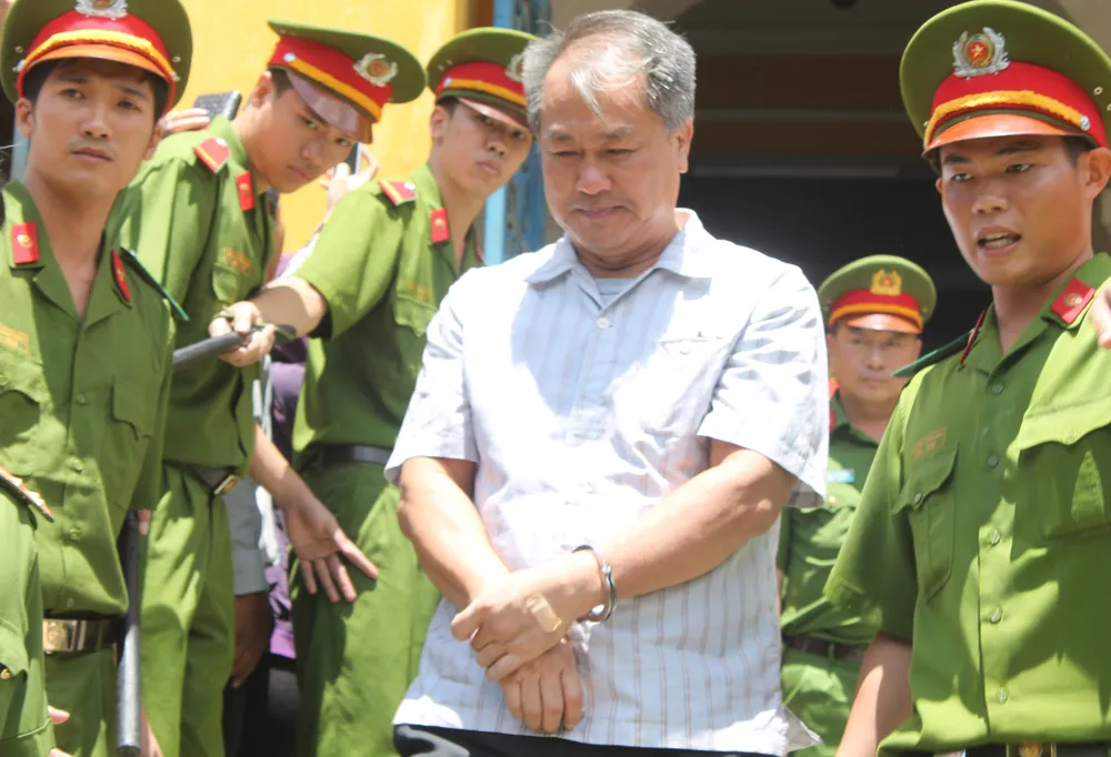 Tháng 1-2018: Xử Trầm Bê, Phạm Công Danh và Huyền Như