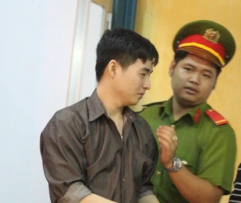 Đòi “yêu” bằng tư thế độc lạ, giám đốc bị người tình giết chết