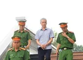 Bị kỷ luật, cựu công chức tung chiêu lừa bạn học và chủ nhà ảnh 2 Cựu viện phó nhận hối lộ nói mình bị truy tố sai tội danh