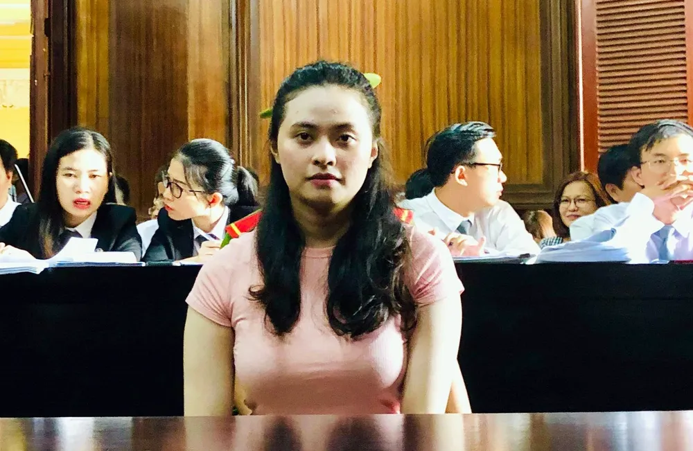 Hot girl Ngọc Miu và 'trùm' Văn Kính Dương sắp hầu tòa ảnh 2