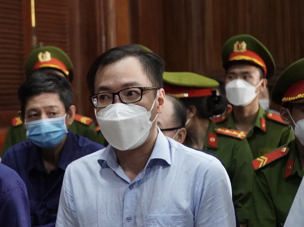 Tòa xử phạt bị cáo Tất Thành Cang 10 năm tù, Tề Trí Dũng 20 năm tù ảnh 4