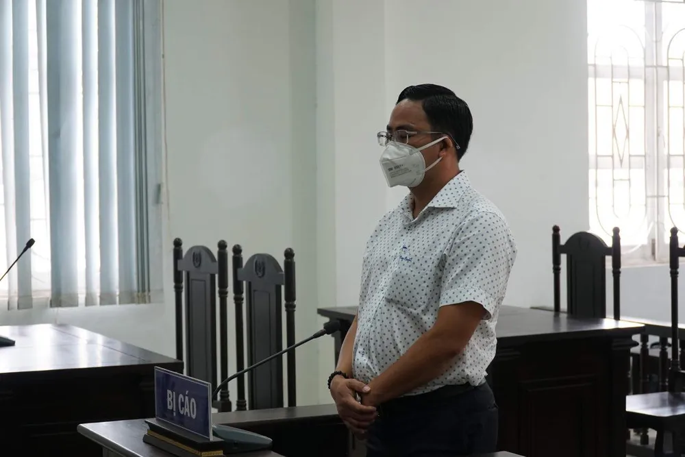 Sửa án vụ người xưng 'Ban chỉ đạo quận 7' ảnh 1