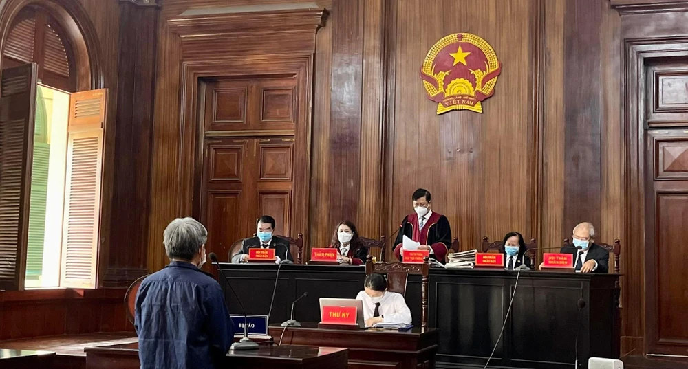 HĐXX tuyên án vụ Nguyễn Minh Tân. Ảnh: HOÀNG YẾN
