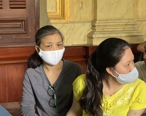 Bị cáo Tôn Nữ Thị Huyền tại phiên xử trước đó. Ảnh: HOÀNG YẾN