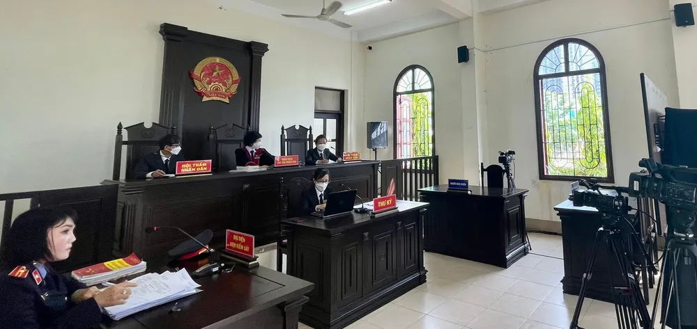 Điểm cầu trung tâm tại phòng xử số 1 TAND quận 6. Ảnh: HOÀNG YẾN