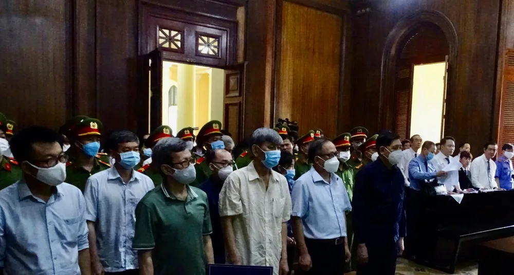 Phiên tranh luận vụ án bắt đầu vào chiều 13-10. Ảnh: HOÀNG YẾN Phiên tranh luận vụ án bắt đầu vào chiều 13-10. Ảnh: HOÀNG YẾN